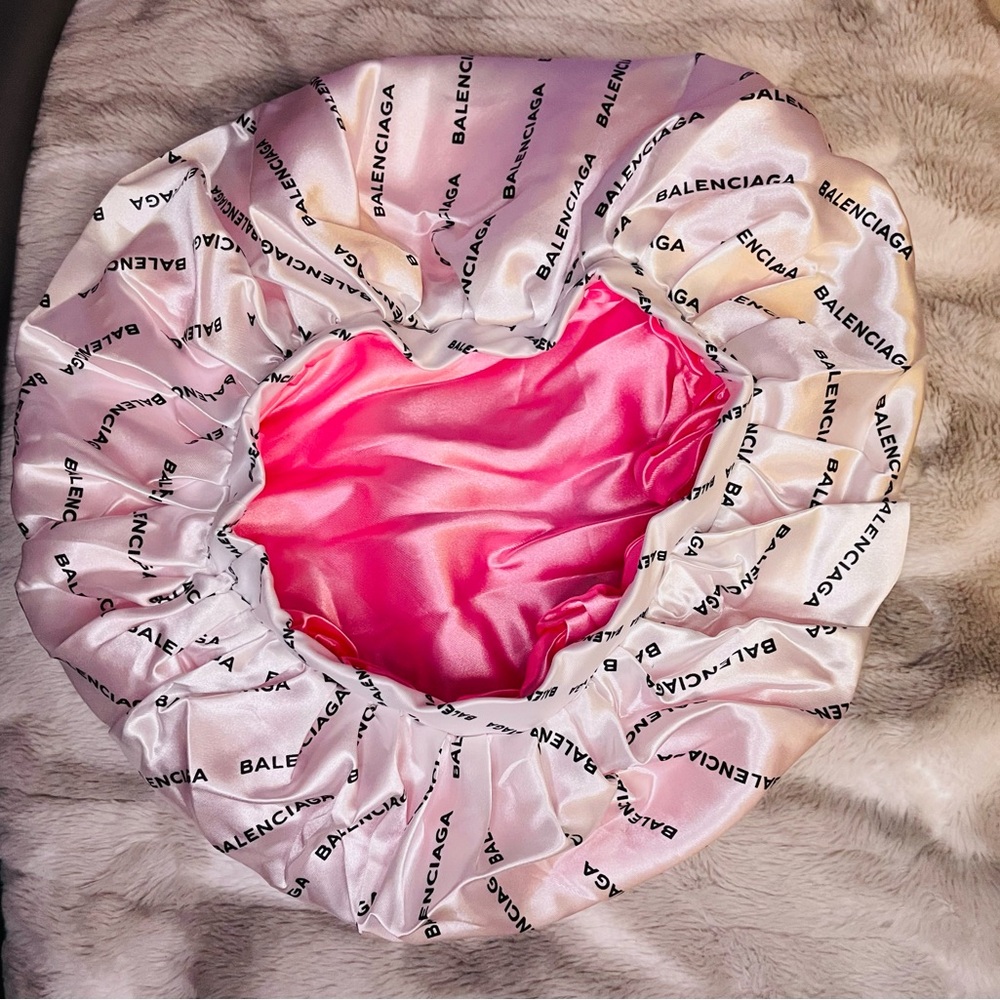 White and pink wide edge satin bonnet